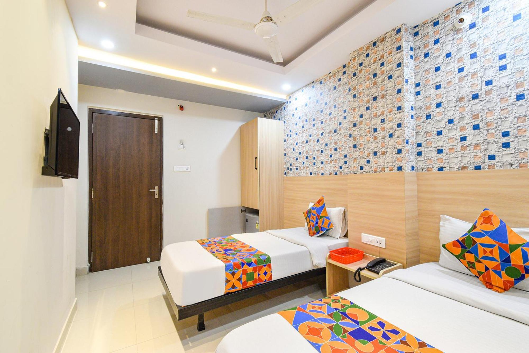 Fabhotel The Botanica - Nr Hyderabad Central University, Kondapur Kondapur  ภายนอก รูปภาพ