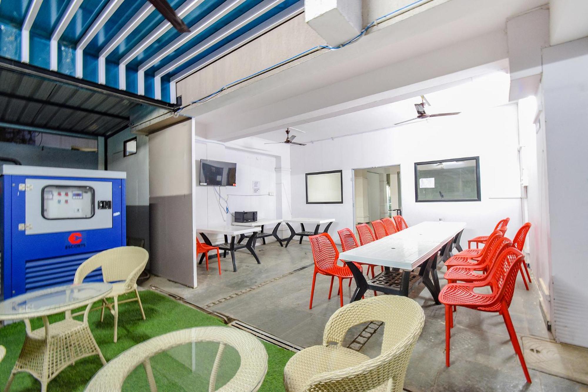Fabhotel The Botanica - Nr Hyderabad Central University, Kondapur Kondapur  ภายนอก รูปภาพ